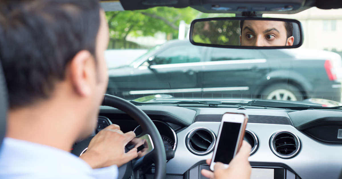 How Can Drivers Avoid Distracted Driving in Washington County?